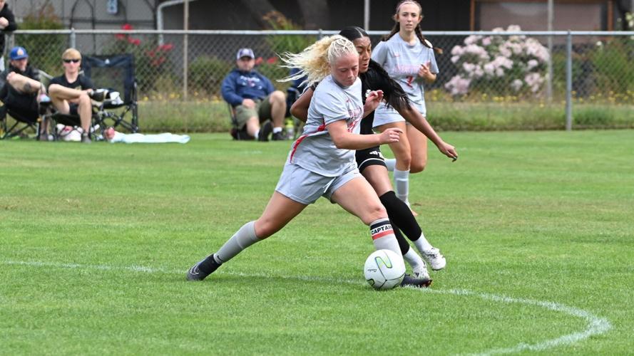 Devils Battle Thunderbirds To 1-1 Draw