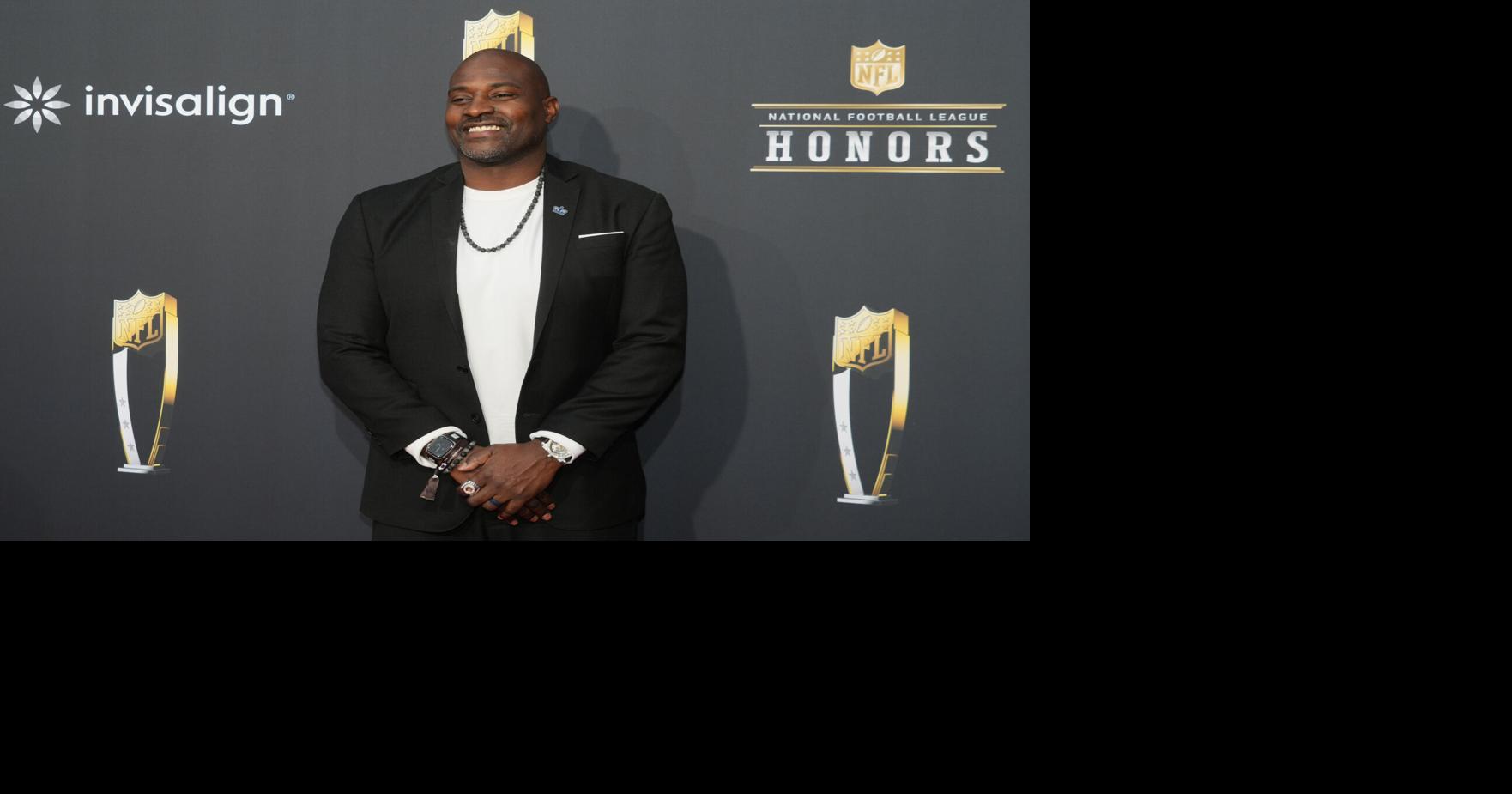 Marcellus Wiley on the red carpet before the NFL Honors show at Resorts World Theatre in 2024.