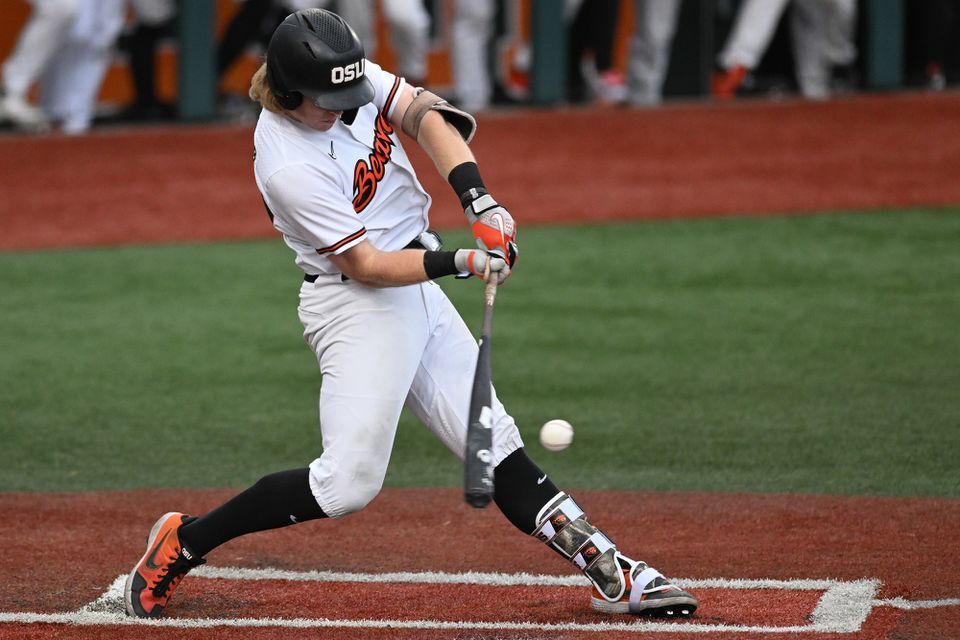 Wade Meckler Makes MLB Debut - Oregon State University Athletics