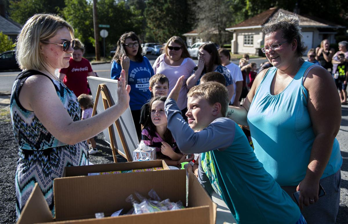 Winlock Clothing Bank Fills Back To School Needs News Tdn Com