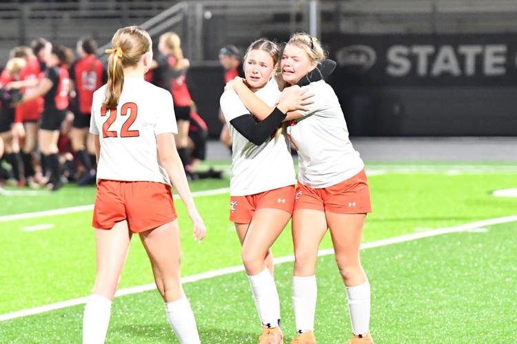 Kalama falls in 2B girls soccer championship game