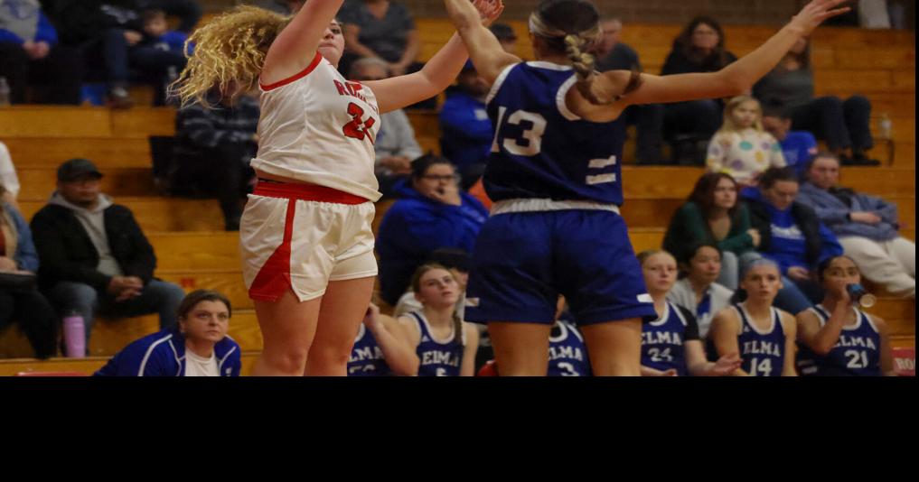 High School Girls Basketball Roundup: Logan, Poyner push Castle Rock over La Center for 3rd place in Trico
