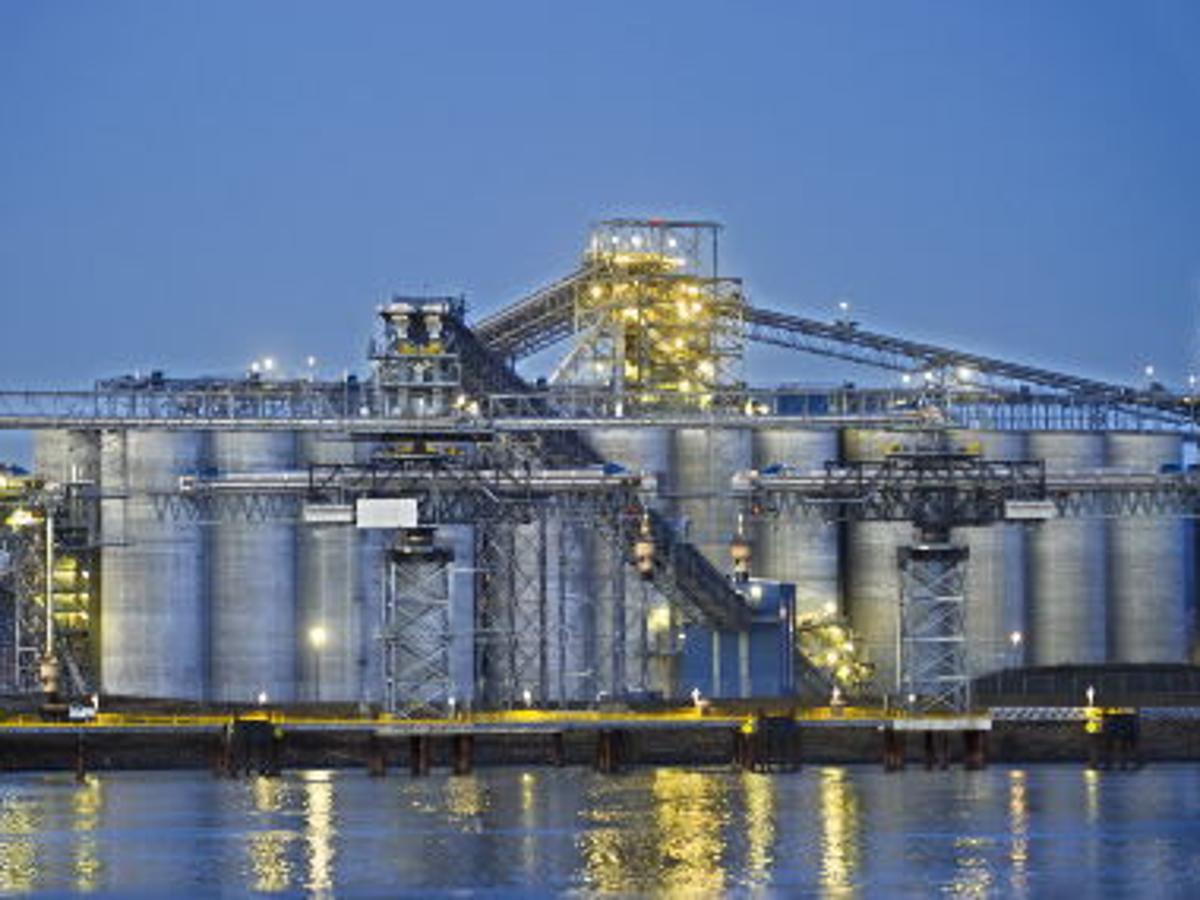 Grain Terminal Ilwu Finish Smooth Labor Talks Local Tdn Com