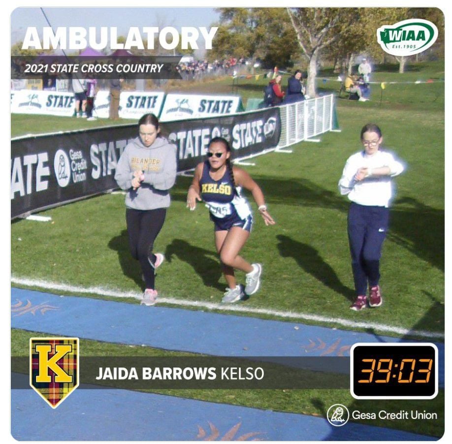 Jaida Barrows finish line