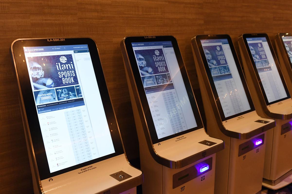 3 Las Vegas hotels introduce self-check in kiosks