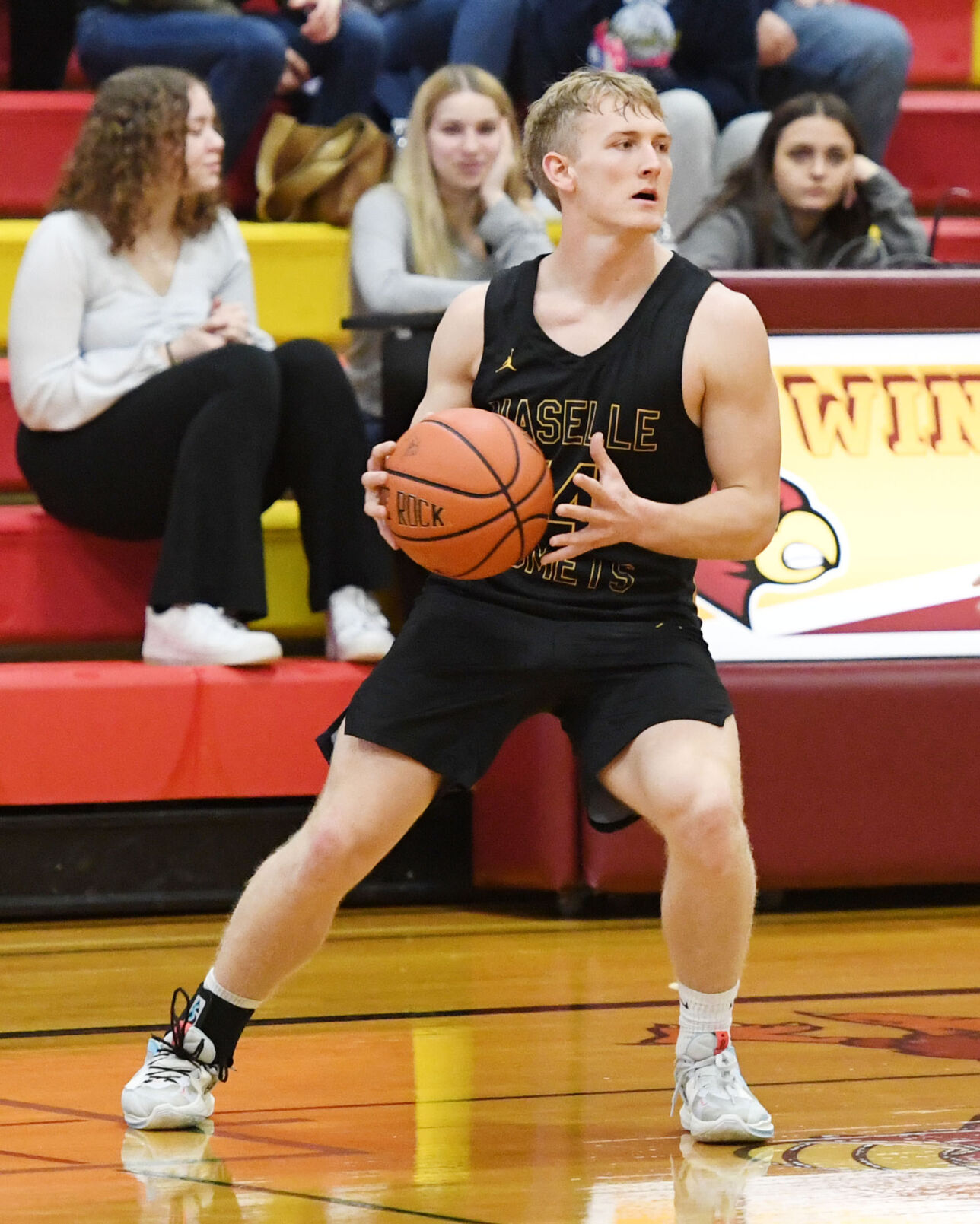 1B/2B High School Boys Basketball Roundup Jacob Lindstrom leads Naselle comeback at Winlock picture image