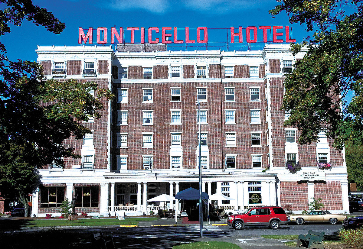 hotels near resorts casino monticelo ny