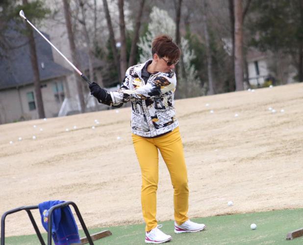 Women golfers swing into spring