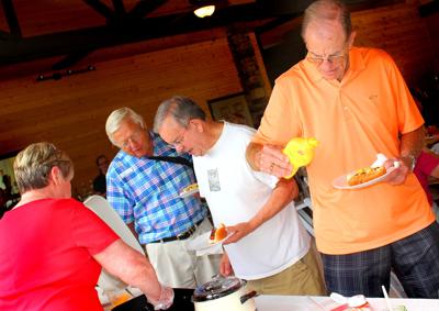 Hundreds flock to annual Four Paws pet food fundraiser