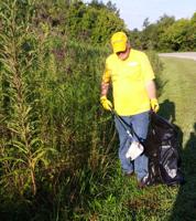 'Angels' keep parkway clean
