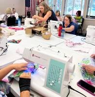 Women support breast cancer patients