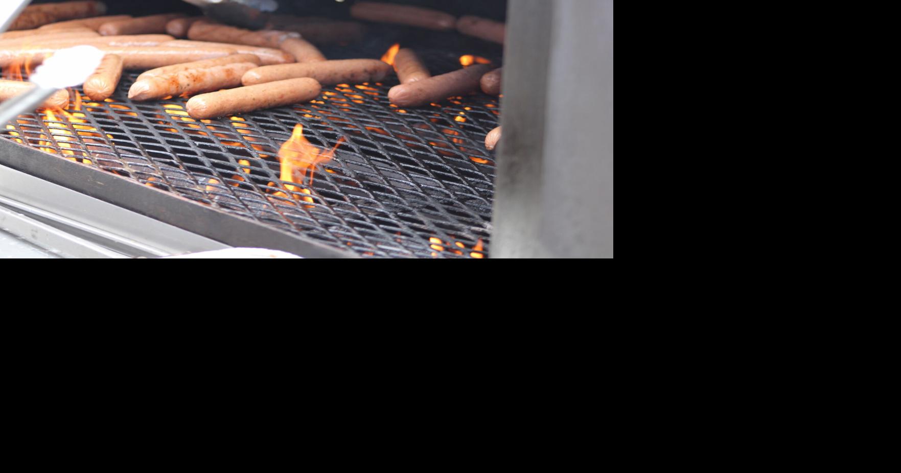T-Bart Hosts annual 'Bratfest' at The Yacht Club