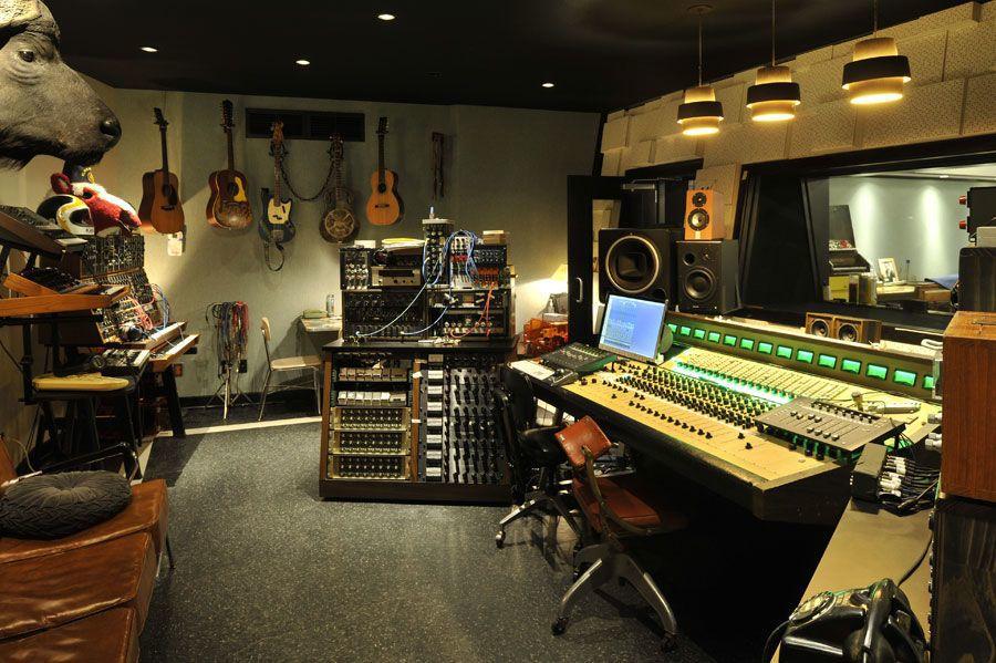 Studio Spotlight Easy Eye Sound Watch Listen Show Telluridenews Com