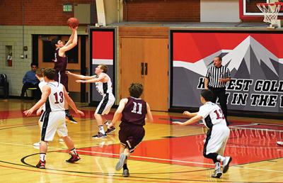 Ths Boys Basketball Team Falls To Top Seed In Regionals Sports