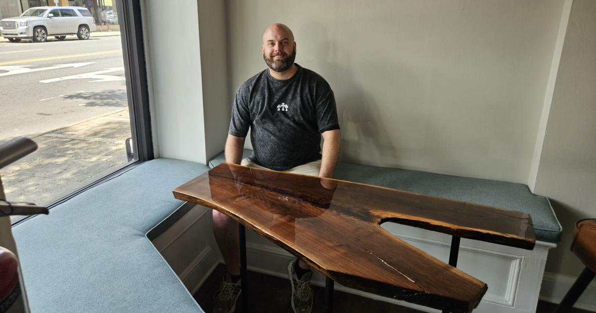 Bodega-style market with bar, sandwich shop opening in Lexington in June