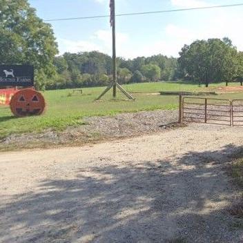 Arcadia farm gets permit to hold rodeos and tractor pulls amidst neighbors protest - Vimarsana News