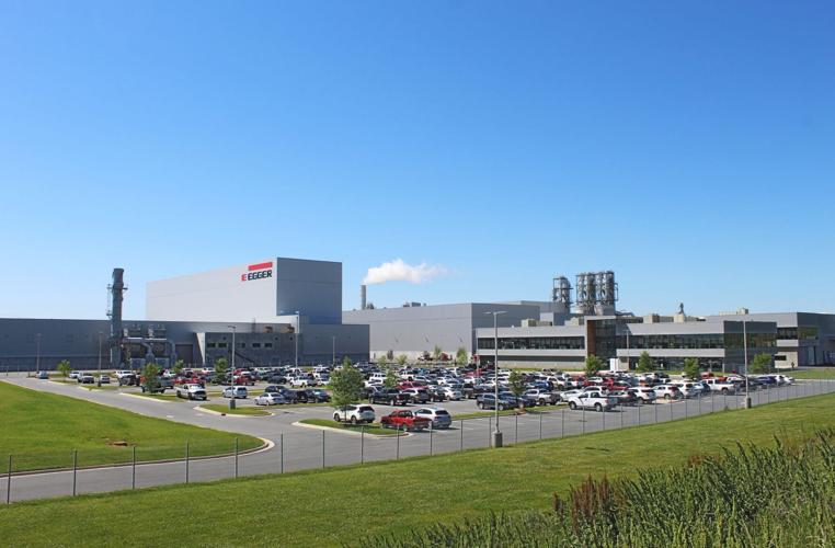 Davidson County manufacturer gives behind the scenes look inside plant ...