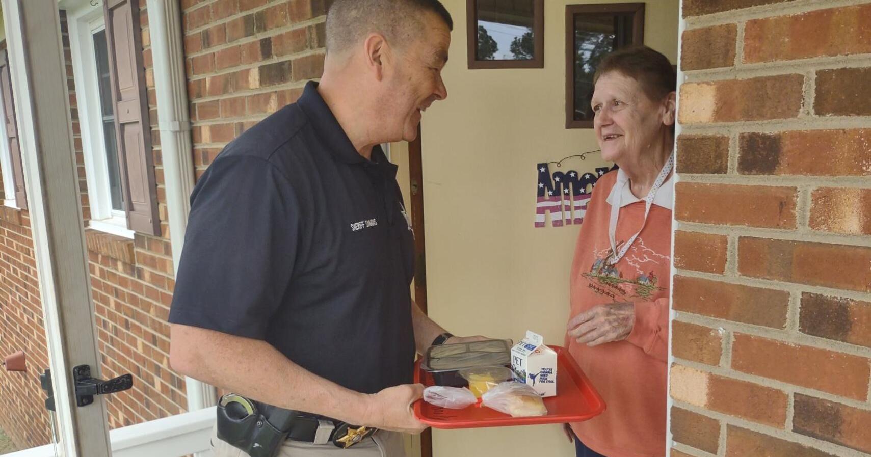 More than just a Meal: Volunteers bring caring with Meals on Wheels - Vimarsana News