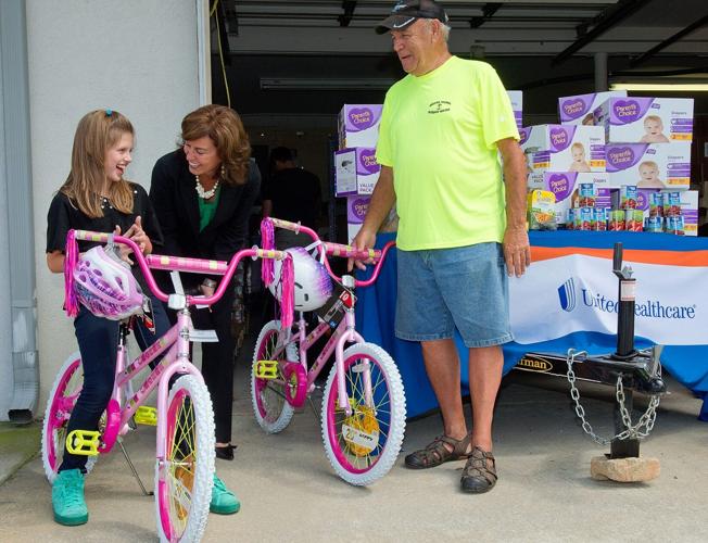 Donation to pantry helps fight food insecurity News