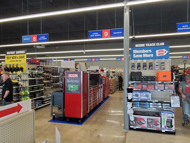 Lexington's first Harbor Freight store opens Business