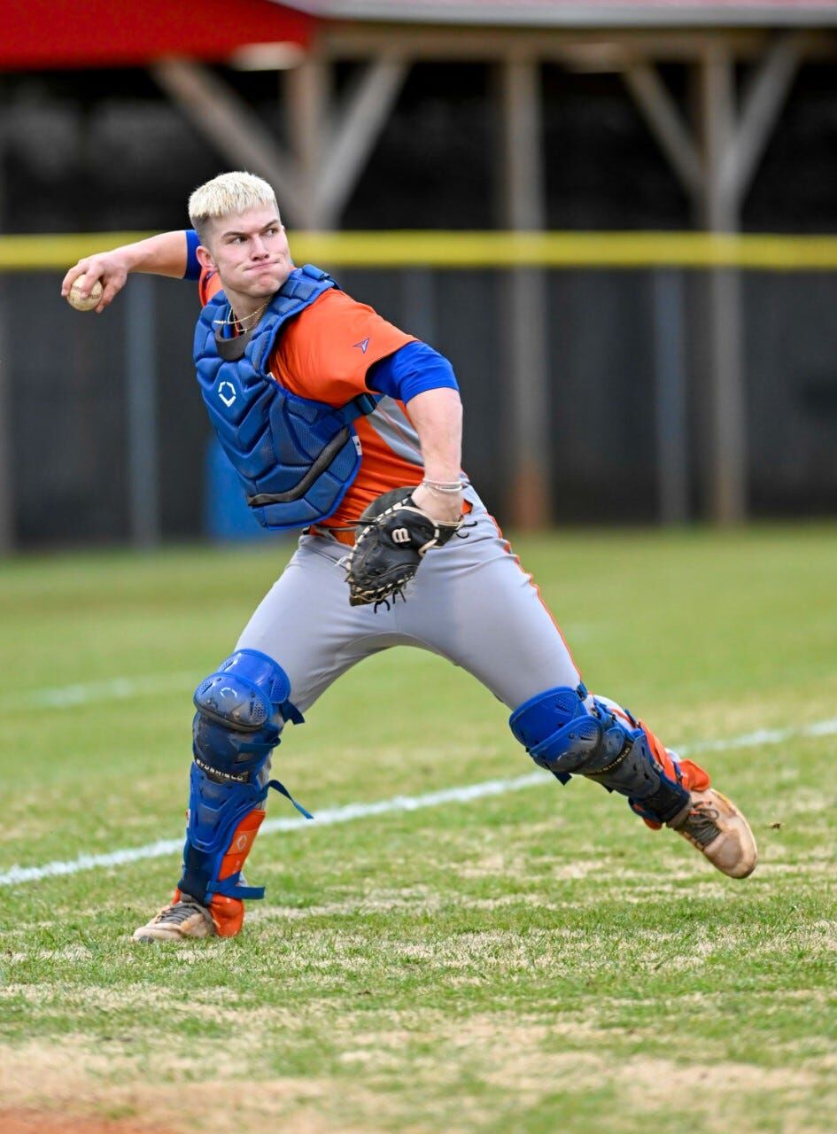 Baseball Powers Past Western Carolina Behind Two Sigmon Home Runs - UNC  Greensboro