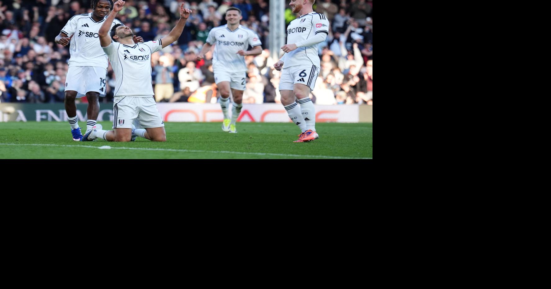 Mexico star Raúl Jiménez in tears after scoring first goal since death of his father