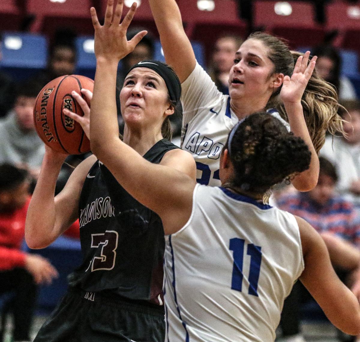 Lady Maroons Top Apollo 65 54 Sports The Messenger Com