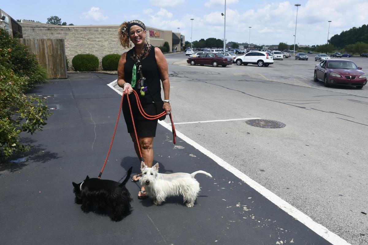 Parkway Plaza Mall Businesses Persevering Through Difficult Times Local News The Messenger Com