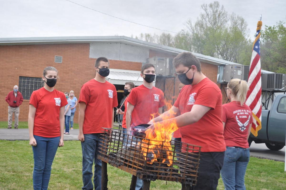 American Flag Retirement Ceremony Local News The Messenger Com