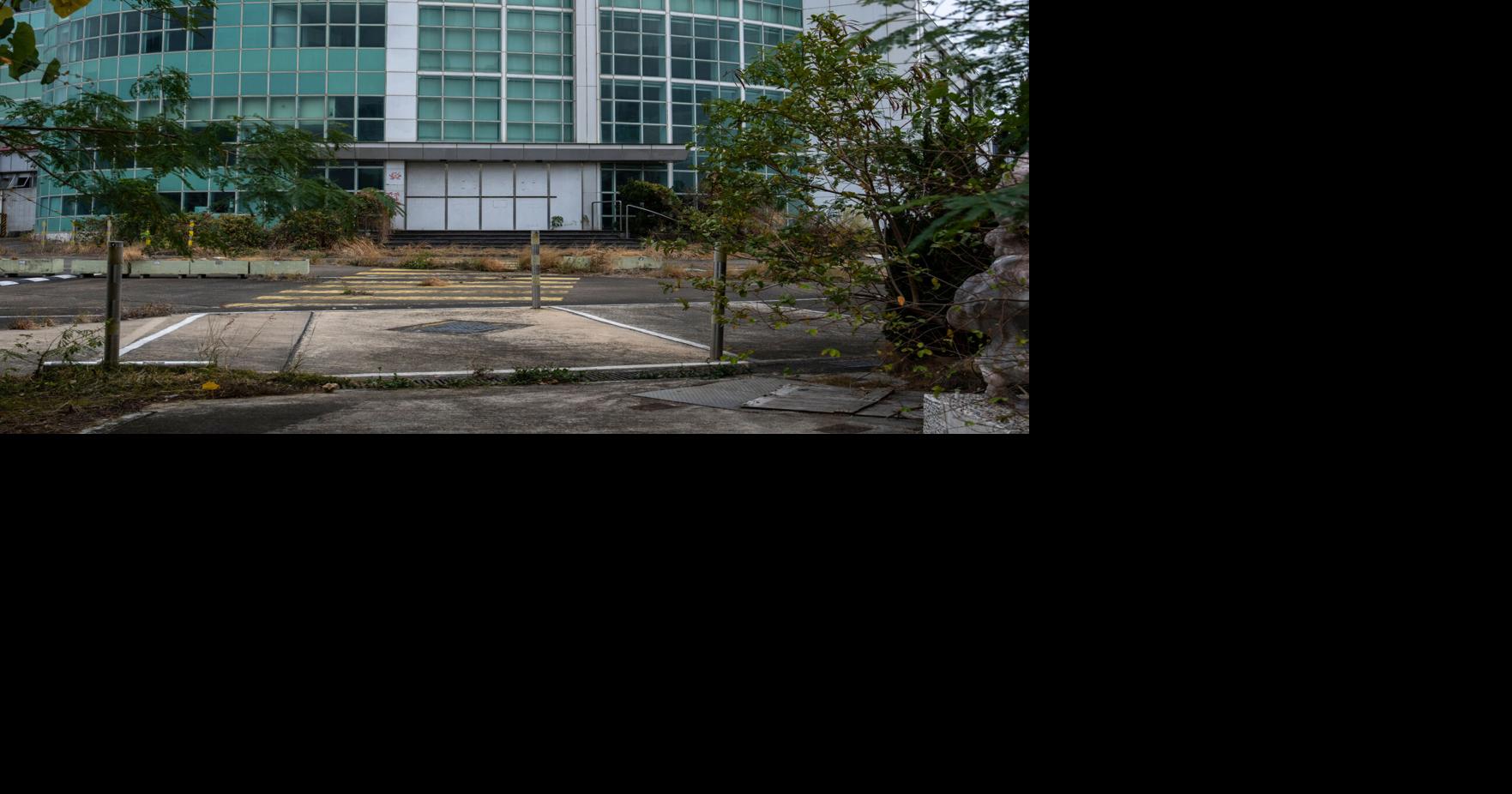 Hong Kong bookstore staff reportedly arrested for selling Jimmy Lai's biography