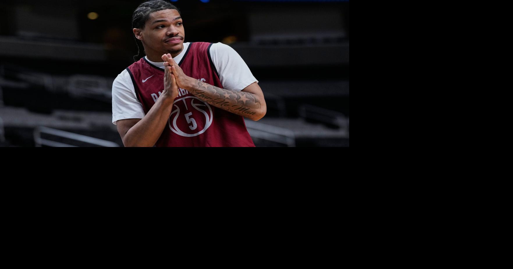 Arizona and Arkansas Sweet 16 matchup will be 1st with freshmen as both team's top 2 scorers