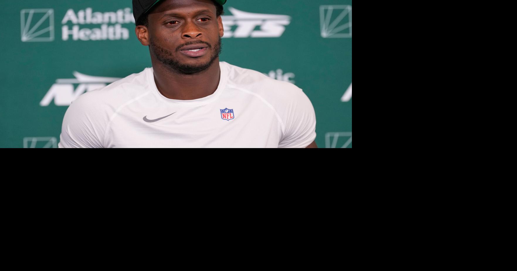 Jets sit Geno Smith vs. Bucs with sore foot, AP source says. Rookie Cade Klubnik expected to start By DENNIS WASZAK Jr. - AP Pro Football Writer Aug 14, 2026 19 mins ago