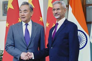India's Modi meets China's top diplomat as Asian powers rebuild ties