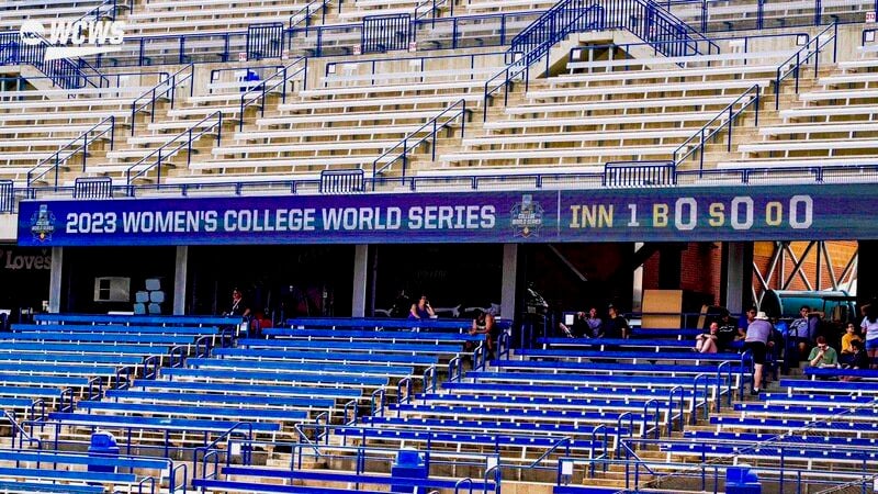 WCWS 2013: Tennessee tops Washington; Oklahoma beats Texas