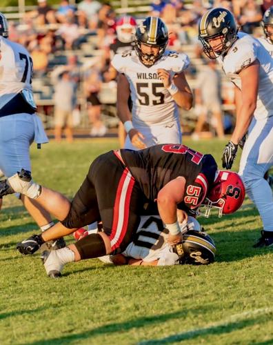 Stratford opens season with nail-biting win