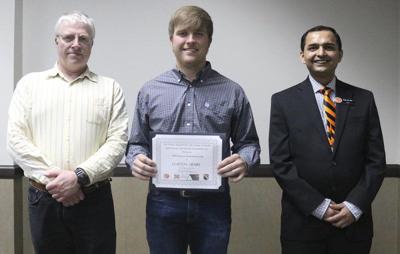 Henry receives Science Fund Scholarship