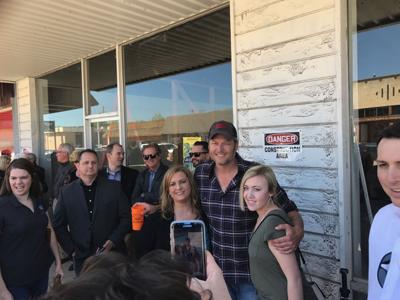 Blake Shelton Opening Restaurant Bar In Tishomingo News Blake Shelton Takes A Minute To Meet With Fans In Downtown Tishomingo Monday As He And Others Announced New Restaurant Bar There Called Ole Red