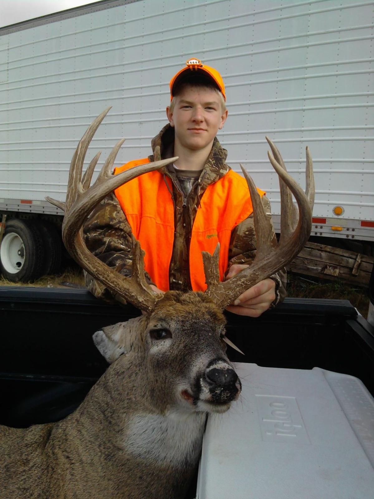 11-21 Zach Big Buck 2010.jpg