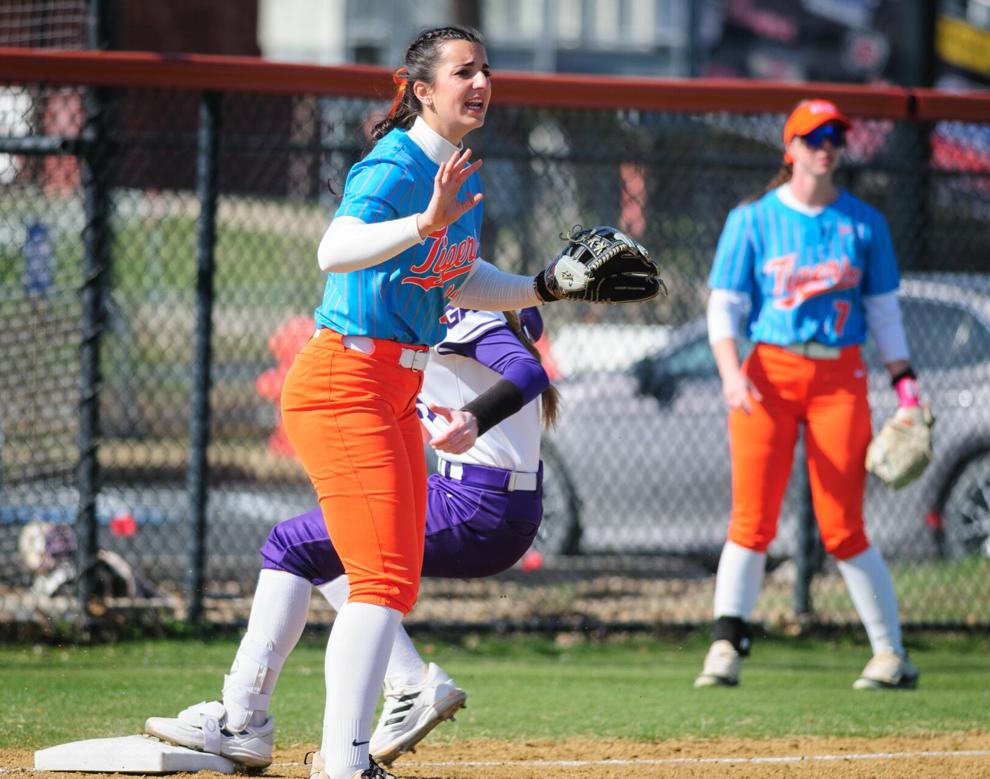ECU softball team takes two from host UT Dallas