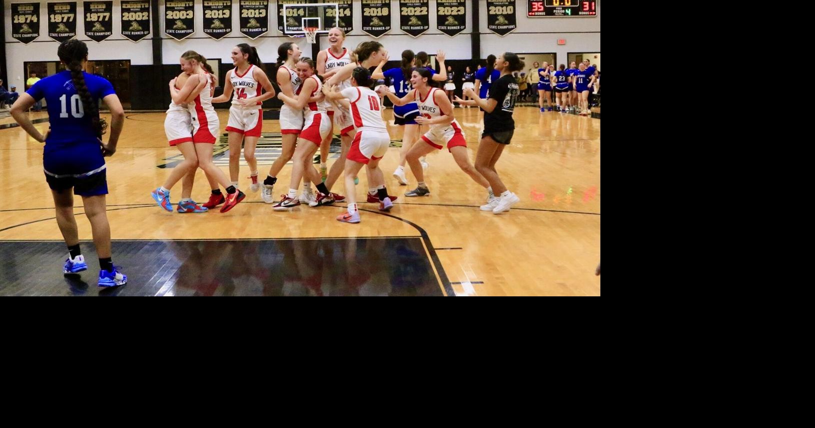 Vanoss defense locks down Hartshorne in area championship Sports