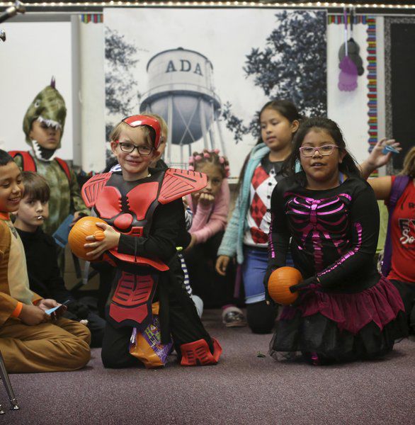 Washington students host Halloween talk show