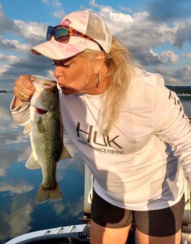 From sass to bass: Former cheerleader looks to make big splash in  male-dominated fishing pond, Sports