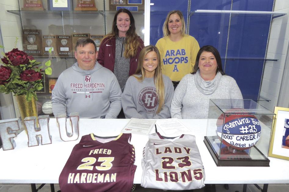 Arab S Jasmine Davis Signs Basketball Scholarship With Freed Hardeman Sports Thearabtribune Com