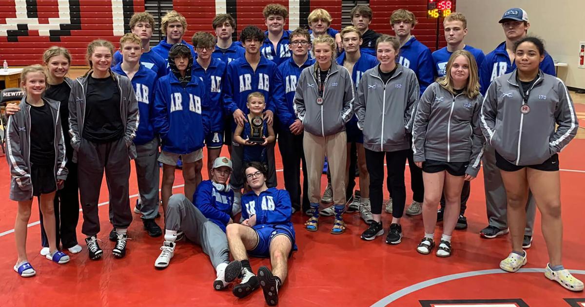 المصارعة العربية: مدرب الفرسان يحث الجماهير على التحلي بالصبر |  رياضات المصارعة العربية: مدرب الفرسان يحث الجماهير على التحلي بالصبر |  رياضات