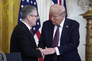 Starmer says UK won’t be forced to choose between US, China