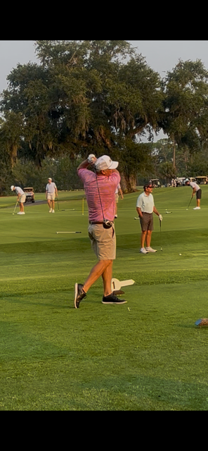 Mercer's Phillips Swift takes Round 1 lead at Golden Isles Invitational