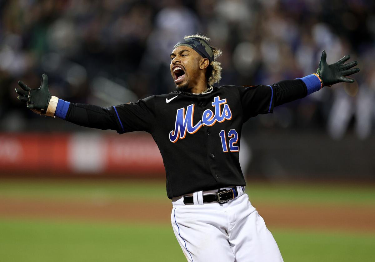 Francisco Lindor Lifts Mets To Win With Walk-Off Hit In Extra