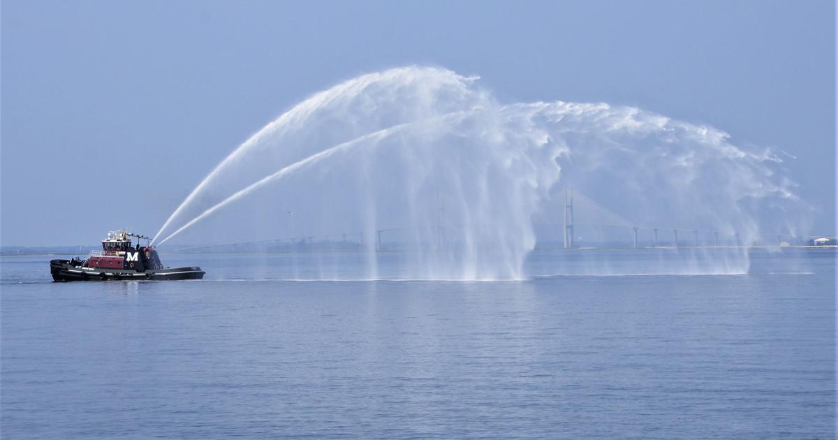 DNR: Oil has leaked into sound from capsized ship | Local News ...