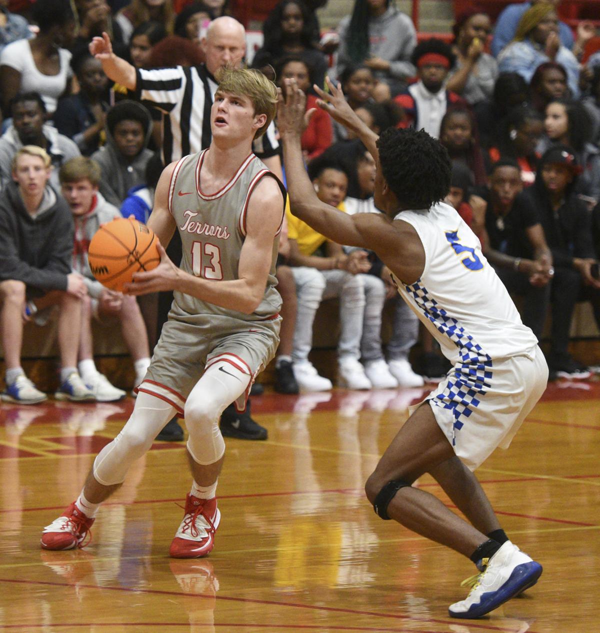 Upset Central Glynn Academy Heads To Region Title Game After