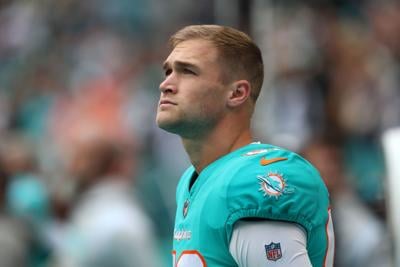 Patriots signing Dolphins TE Mike Gesicki to 1-year deal in free agency, National Sports